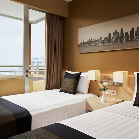 El Hotel Jakarta Exteriör bild