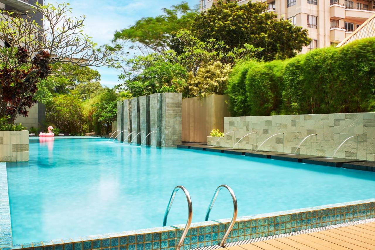 El Hotel Jakarta Exteriör bild