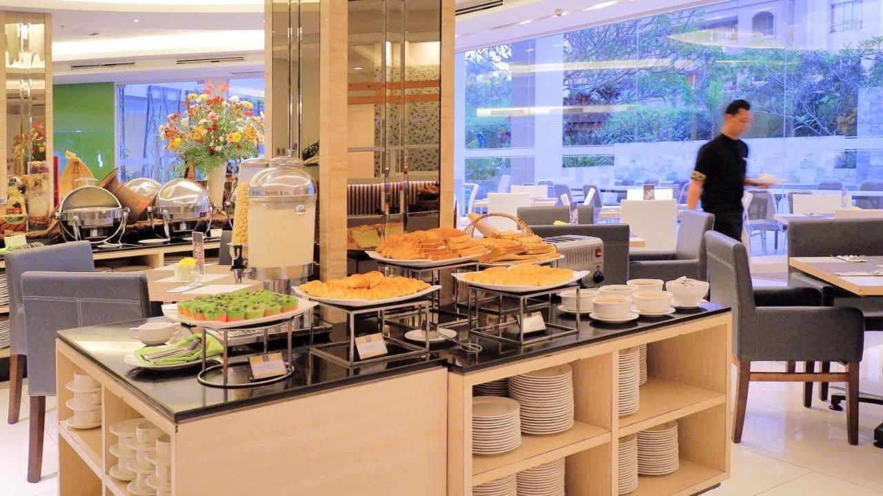 El Hotel Jakarta Exteriör bild