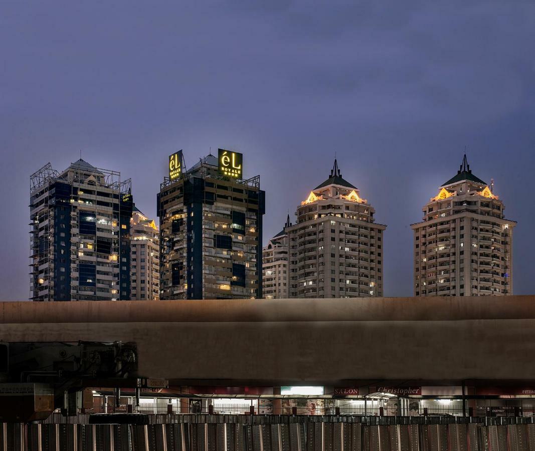 El Hotel Jakarta Exteriör bild